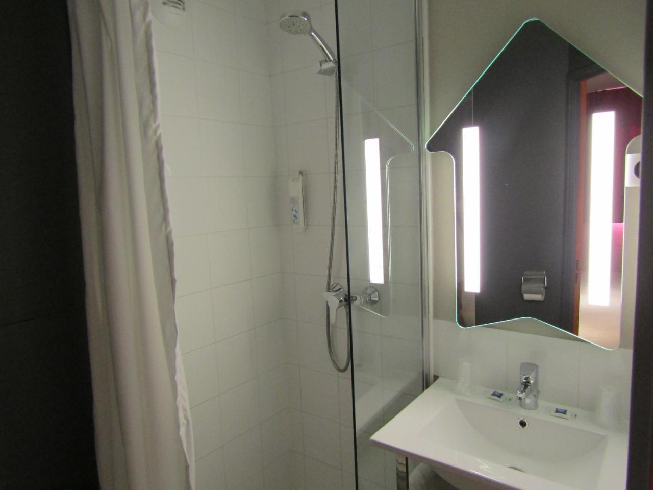 Ibis Budget Chilly-Mazarin Les Champarts المظهر الخارجي الصورة