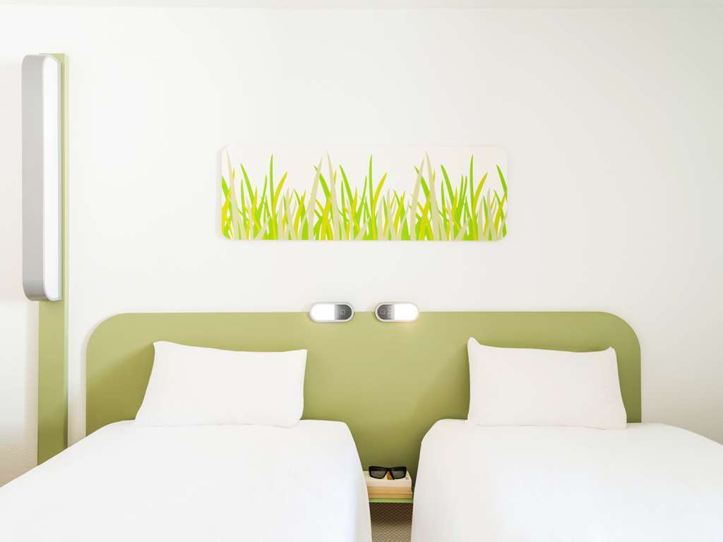 Ibis Budget Chilly-Mazarin Les Champarts الغرفة الصورة